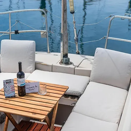 Guestready - Blackbird - Sailboat Experience *