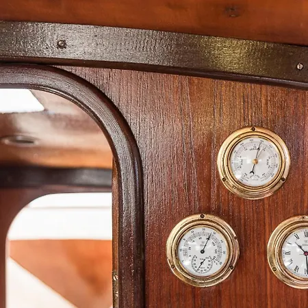 Guestready - Blackbird - Sailboat Experience