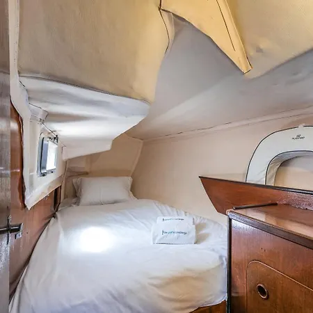 Hotel en barco Guestready - Blackbird - Sailboat Experience *