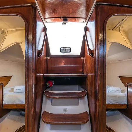 Guestready - Blackbird - Sailboat Experience